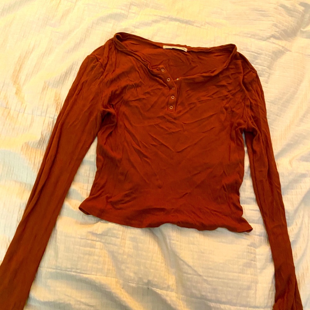 Rust cropped long sleeve ribbed shirt